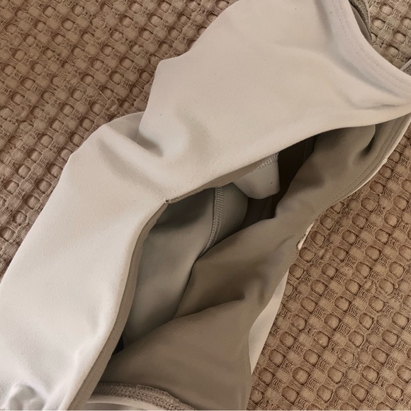 Lululemon Align Cropped Tank in White - Size 6 - Picture 5 of 5